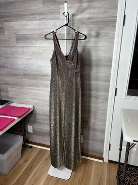 Premier Sleeveless Glitter V-Neck Jumpsuit in Gold and Black Iridescent 2109